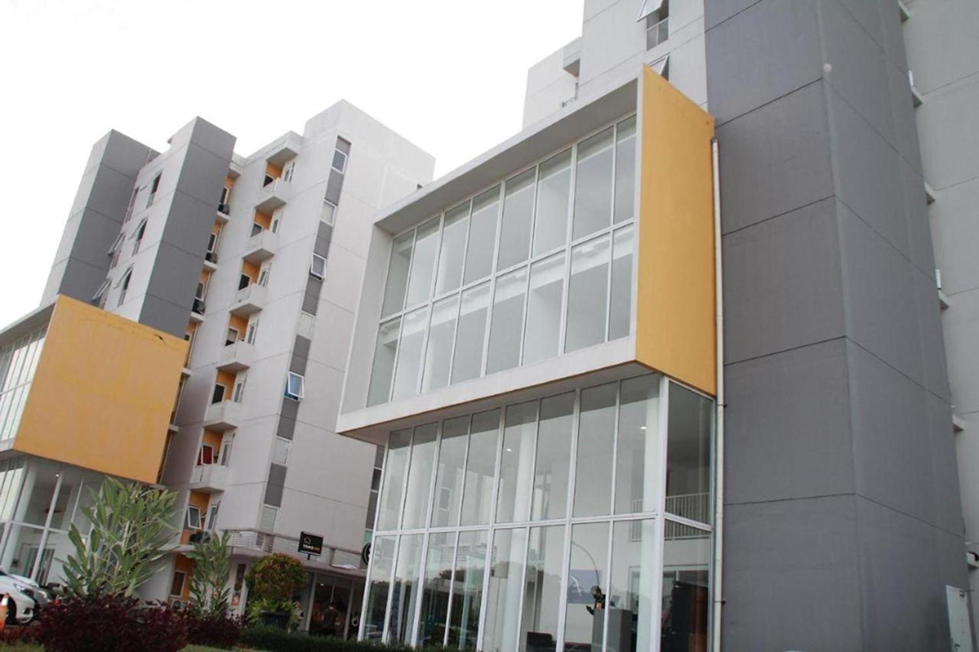 Barata Aeropolis अपार्टमेंट